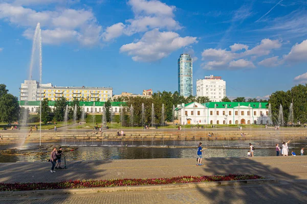 Yekaterinburg Ryssland Juli 2018 Utsikt Över Istoricheskiy Skver Park Jekaterinburg — Stockfoto