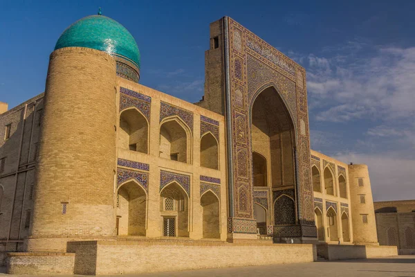 Madrasa Mir Arab Bucharze Uzbekistan — Zdjęcie stockowe