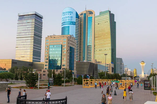 アスタナ カザフスタン 2018年7月8日 カザフスタンの首都アスタナ 現在のヌールスルタン の高層ビル — ストック写真
