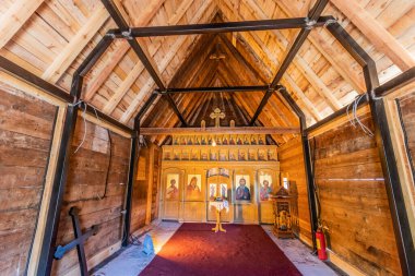 DRVENGRAD, SERBIA - 5 Ekim 2021: Sırbistan 'ın Mokra Gora kenti yakınlarındaki Saint Sava (Kustendorf) ahşap Kilisesi