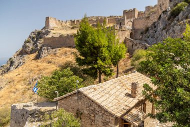 Akrokorint kalıntıları (antik Korint akropolü), Yunanistan
