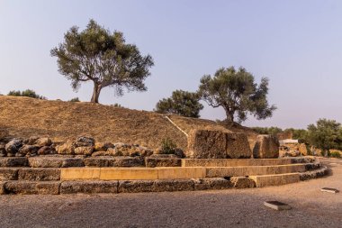 Yunanistan 'ın Moreloponnese yarımadasındaki Antik Sparta Akropolünde Yuvarlak Bina