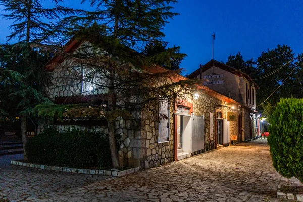 KALAVRYTA, GREECE - 2 Ağustos 2021: Yunanistan 'ın Peloponnese yarımadasındaki Kalavryta tren istasyonu.