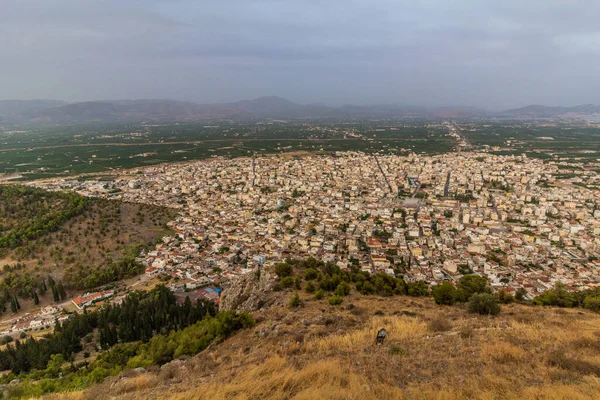 Yunanistan 'ın Mora yarımadasındaki Argos kentinin hava manzarası