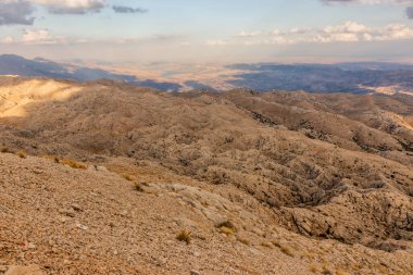 Türkiye 'nin Nemrut Dağı yakınlarındaki dağ manzarası