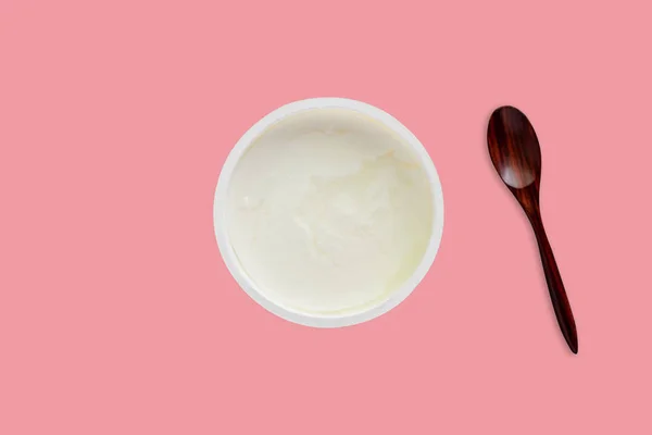 Natuurlijke Yoghurt Houten Lepel Roze Pastel Kleur Achtergrond Voor Gezond — Stockfoto