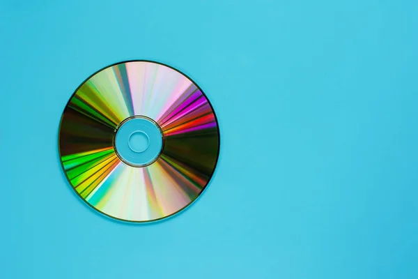 Compact Disc Auf Blauem Hintergrund Für Audio Und Datenspeicherung — Stockfoto
