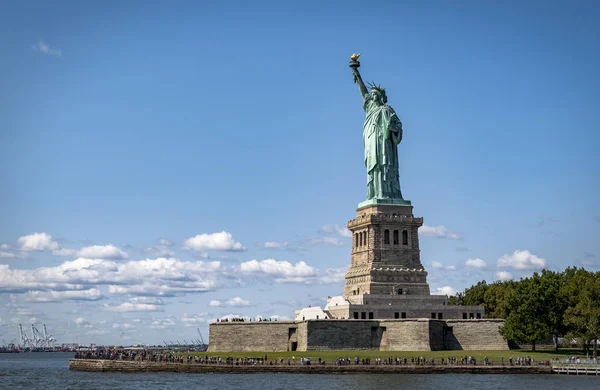 New York Liberty Adasında özgürlük heykeli