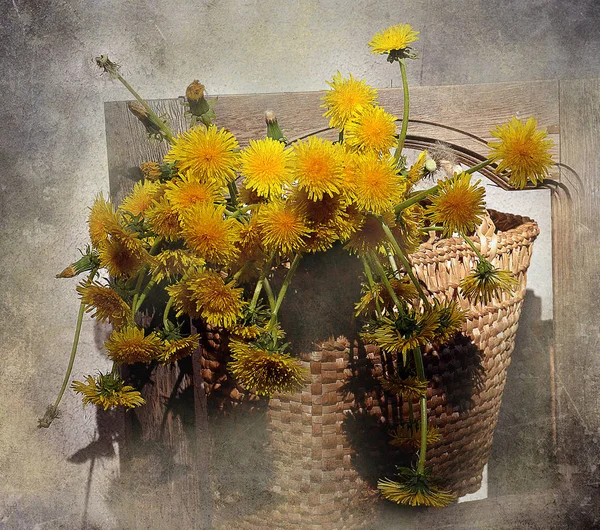 Rustieke Boeket Met Paardebloemen — Stockfoto