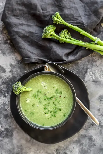 Ciotola Broccoli Zuppa Con Crescione — Foto Stock