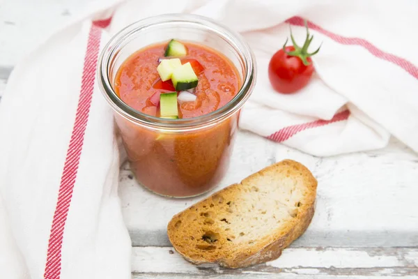 Glas Hausgemachten Gazpacho — Stockfoto