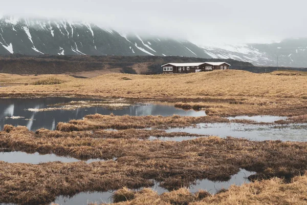 Ijsland Landschap Met Single House — Stockfoto
