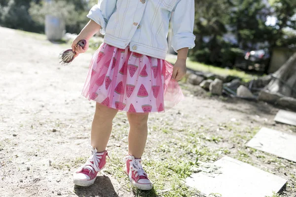 Niña Usando Falda Moda Vista Parcial — Foto de Stock