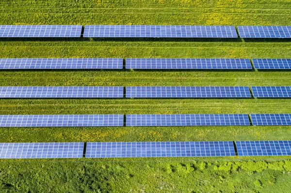 ドイツ バーデン ヴュルテンベルク 太陽光発電所 — ストック写真
