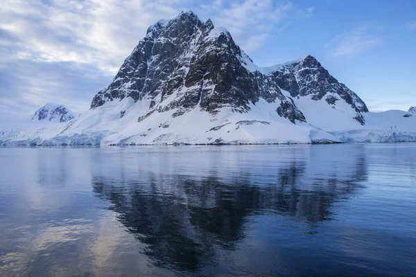 Antarktis Antarktis Glacierade Berg Lemaire Channel — Stockfoto