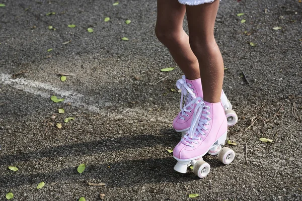 Legs Little Girl Wearing Pink Roller Blades Rollerskating — Stock Photo, Image