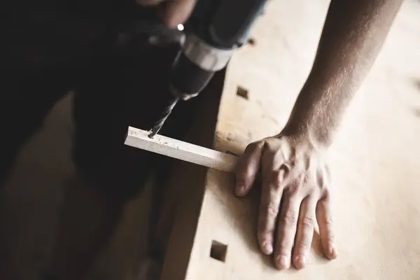 Close Carpenter Using Drill Piece Wood Workshop — Stock Photo, Image