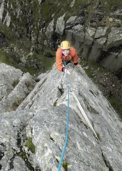 Inglaterra Langdale Valley Gimmer Crag Escaladora Roca —  Fotos de Stock