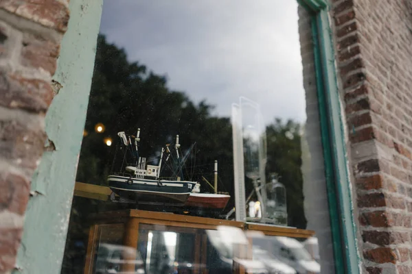 Belgien Tongeren Modellschiff Schaufenster Eines Antiquariats — Stockfoto