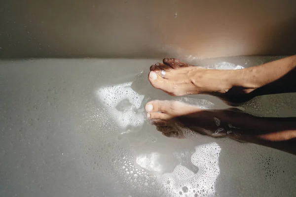 Kadın Ayak Banyosu Kısmi Manzara — Stok fotoğraf