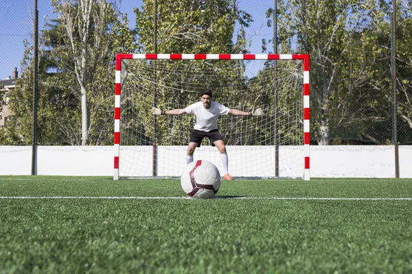 Fútbol Sobre Hierba Con Portero Fondo — Foto de Stock