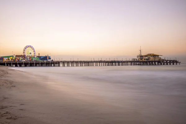Usa Kalifornien Santa Monica Pier Mit Riesenrad Der Dämmerung — Stockfoto