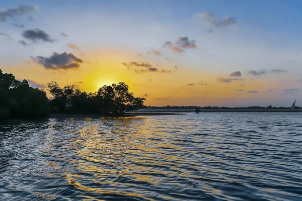 Sonnenaufgang über Afrika zum Träumen — Stockfoto