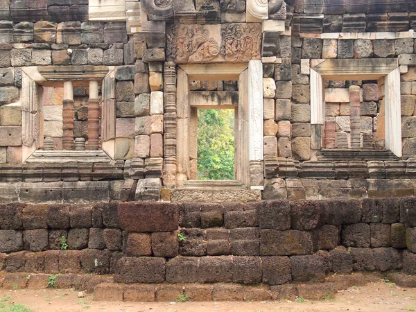 Дверь Прасат Сдок Кок Тхом Кео Кхмерский Храм Таиланде — стоковое фото