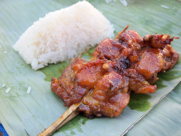 Spieß Hühnerstücke Und Klebriger Reis — Stockfoto