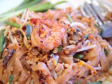 (pad Tay Tay tarzı noodle)