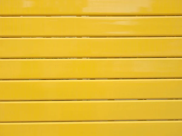 Horizontale Planken Met Heldere Gele Verf — Stockfoto