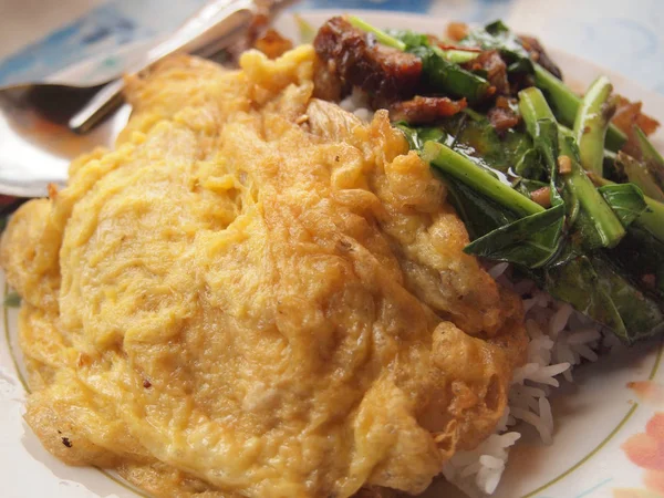 Tayland Baharatlı gıda, kızarmış domuz eti