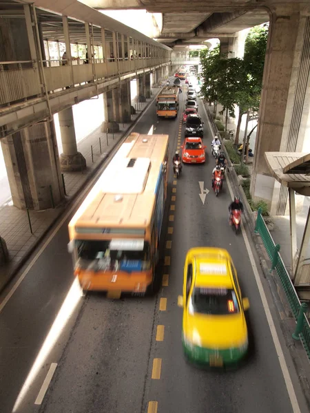 Banguecoque Tailândia Agosto 2016 Trânsito Aproxima Gridlock Uma Estrada Centro — Fotografia de Stock