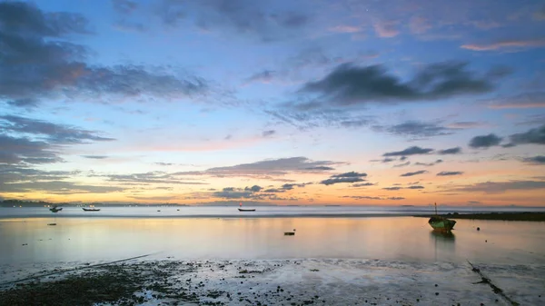 Fischerboot Meer Bei Sonnenaufgang — Stockfoto