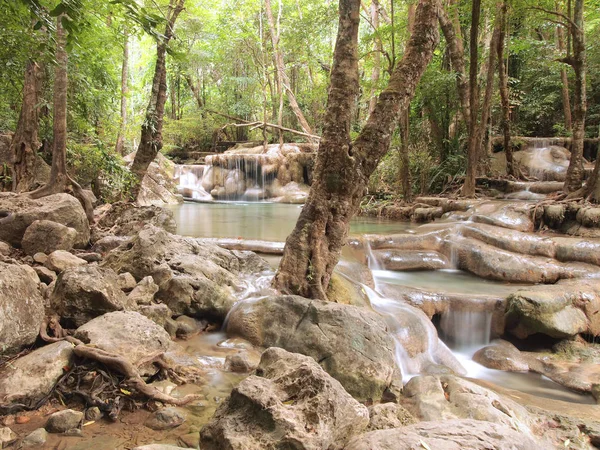 Krásný Nádherný Zelený Vodopád Vodopád Erawan Kanchanaburi Thajsko — Stock fotografie