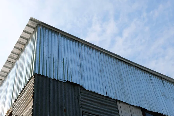 Çinko üzerinde pas yakın çekim