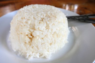 Buhar pirinç plaka, yumuşak odak üzerinde kapatın