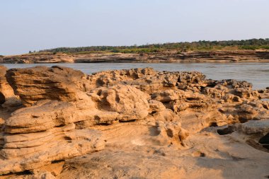 Tayland 'ın Büyük Kanyonu Sam Phan Bok' taki Taş Dağ
