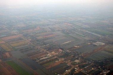üstten görünüm alanı yollar ve şehir, uçaktan, Tayland hava fotoğraf