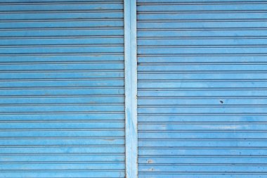 Çinko plaka mavi arkaplanı kapat