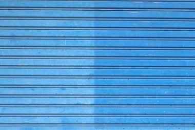 Çinko plaka mavi arkaplanı kapat