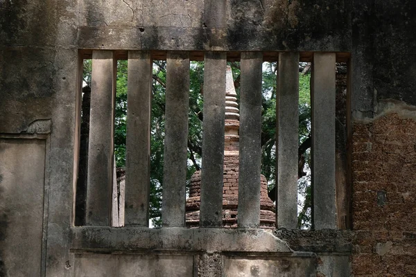 Tempio di Wat Khok Singkharam, Si Satchanalai al Parco Storico di Sukhothai — Foto Stock
