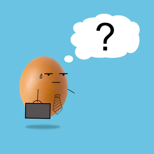 Zakenman Egg thinking met vraagtekens — Stockfoto