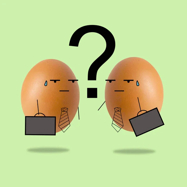 Бізнесмен яйце мислення зі знаками питання — стокове фото