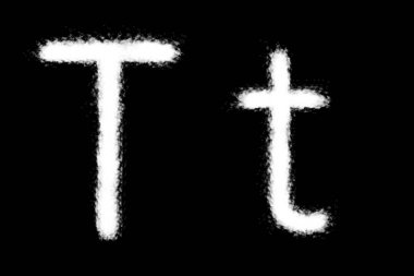 Siyah arkaplanda bulut T alfabesi şekli