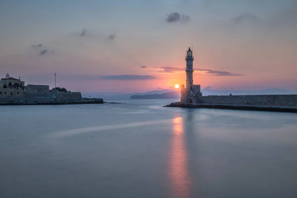 Lighthouse and Old Venetian Port in Chania at Sunset, Crete, Gre — Stock Photo, Image