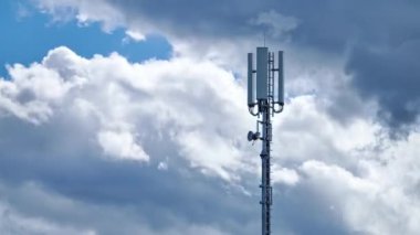 Cep telefonu 5G telekomünikasyon kulesi, zaman ayarlı, 4K