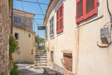 Yunanistan - Corfu - Sinarades - 2 Ağustos 2018: Sinarades sokakta görünümünü Yunanistan Korfu.