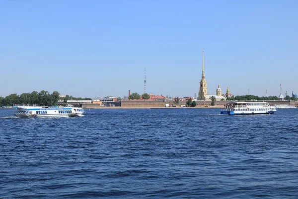 Russie Pétersbourg Juin 2019 Crachat Île Vassilievski Sur Photo Forteresse — Photo