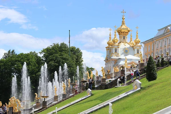 Russie Saint Pétersbourg Peterhof Juillet 2020 Sur Photo Fontaine Grande — Photo